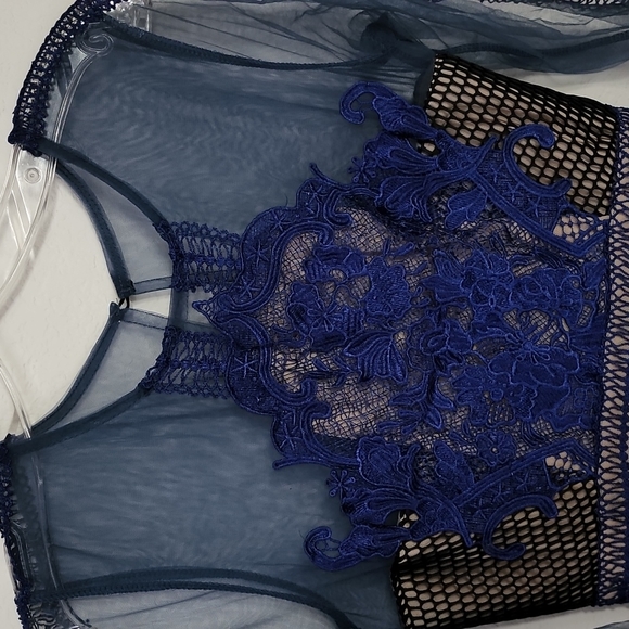 Lady ribbon lace dress - Picture 1 of 6